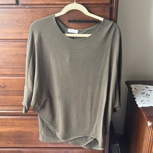 Jolie Reid 3/4 Sleeve Knit Top Green